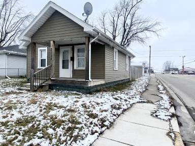 Main picture of 2325 N Buckeye St