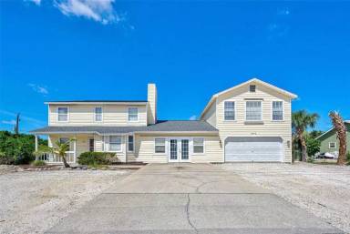 Main picture of 4416 Englewood Rd