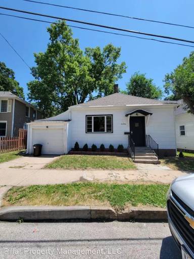 Main picture of 211 Fletcher Ave