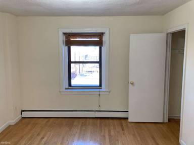 Main picture of 409 Marlborough St