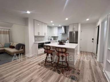 Main picture of 4725 Bay Point Rd