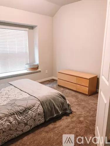 Main picture of 8815 Winchester Way