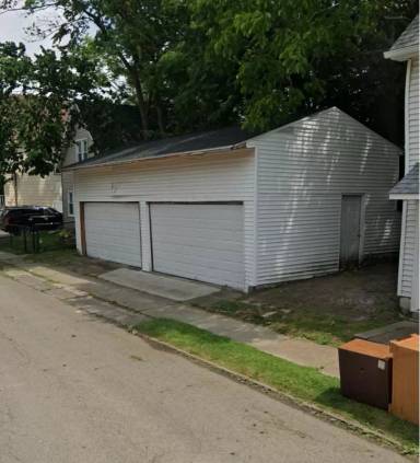 Main picture of 330 Potomac Ave