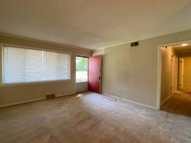 Main picture of 1862 S Hudson Ave