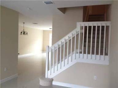 Main picture of 1030 NE 207th Ter