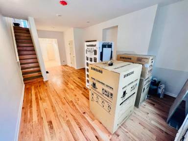 Main picture of 1339 N Dover St