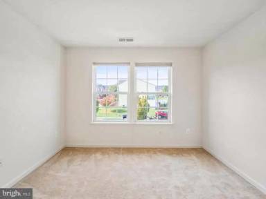 Main picture of 22 Watercourse Dr