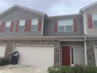 Main picture of Harper Woods Apartments