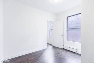 Main picture of 151 Mott St