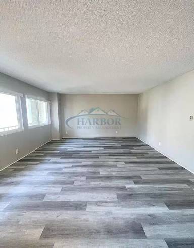 Main picture of 744 S Walker Ave