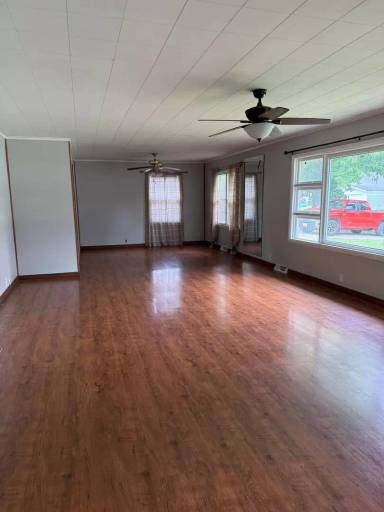 Main picture of 899 Stewart St