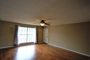 Main picture of 2482 Unitc Univ Avenue Dierschke