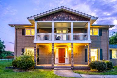 Main picture of 2205 Rothmore Dr SW