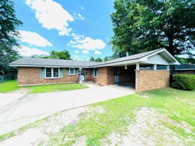 Main picture of 750 Forestdale Dr