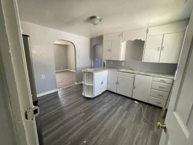 Main picture of 16008 Raymond Street - 2