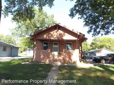 Main picture of 4736 S 48th St