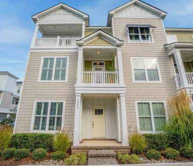 Main picture of 2933 Arctic Ave