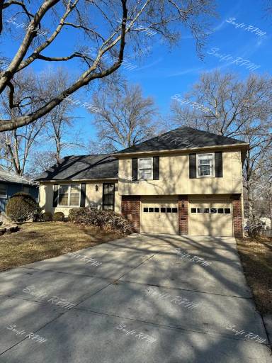 Main picture of 6318 W 73rd Ter