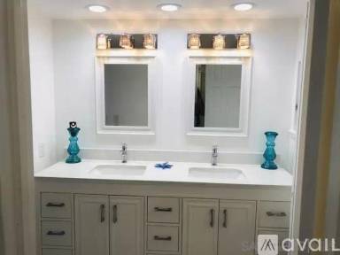 Main picture of Parkwoods Condominium