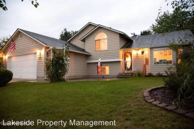 Main picture of 8823 N Davis Cir