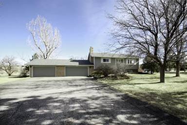 Main picture of 6966 S Gibraltar St