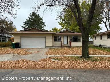 Main picture of 1661 Richmond Dr