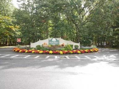 Main picture of 102 Daisy Ct