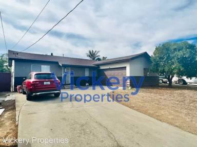 Main picture of 1085 Erica St