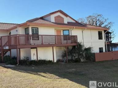 Main picture of 562 San Remo Cir