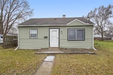 Main picture of 221 N Kenmore St