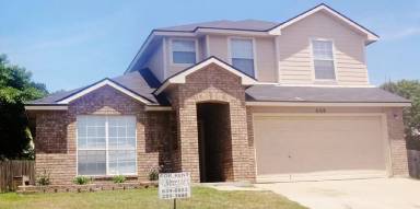 Main picture of 408 Bowen Cir