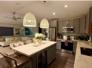 Main picture of 41-875 Kalanianaole Hwy