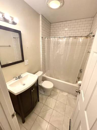 Main picture of 45 Orleans St