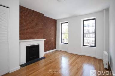 Main picture of 1384 2nd Ave