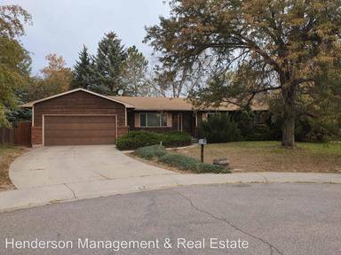 Main picture of 2100 Manchester Cir
