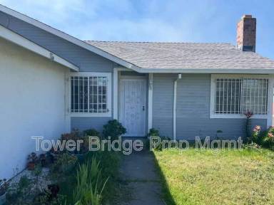 Main picture of 4068 Fawn Cir