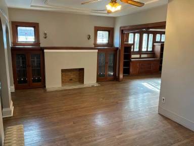 Main picture of 2445 N 50th St