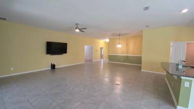 Main picture of 70 Oakleaf Way