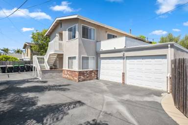 Main picture of 375 Woodland Pl