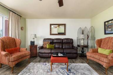Main picture of 1306 W 11th St