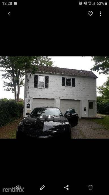 Main picture of 310 W Holly Oak Rd