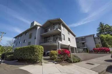 Main picture of 2562 Thorndyke Ave W