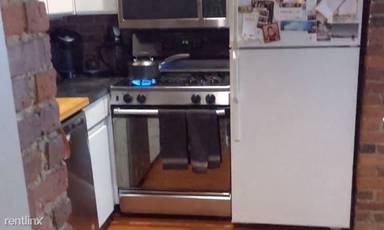 Main picture of 110 Riverway
