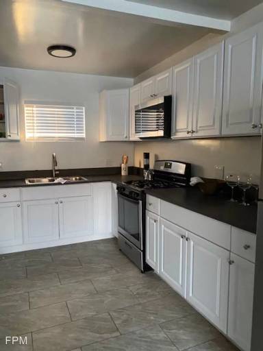 Main picture of 1250 N Kingsley Dr
