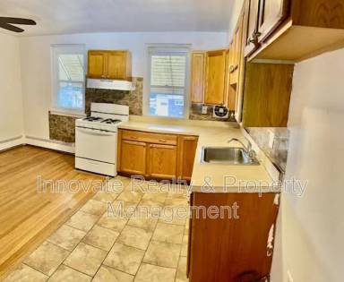 Main picture of 7916 Loretto Ave