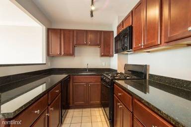 Main picture of 1410 Columbia Apartments