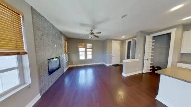Main picture of 523 S Vance Ct