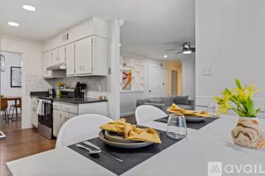 Main picture of 6864 Aspenhill Dr