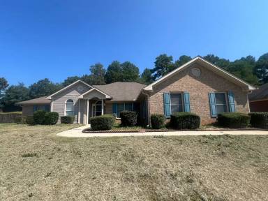 Main picture of 107 Wandering Ln