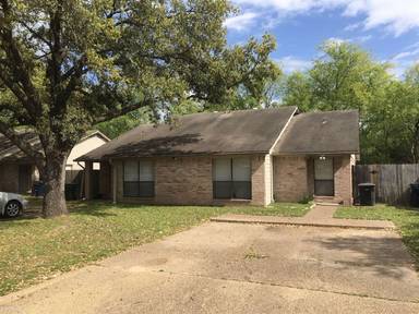 Main picture of 612 Cross Timbers Dr